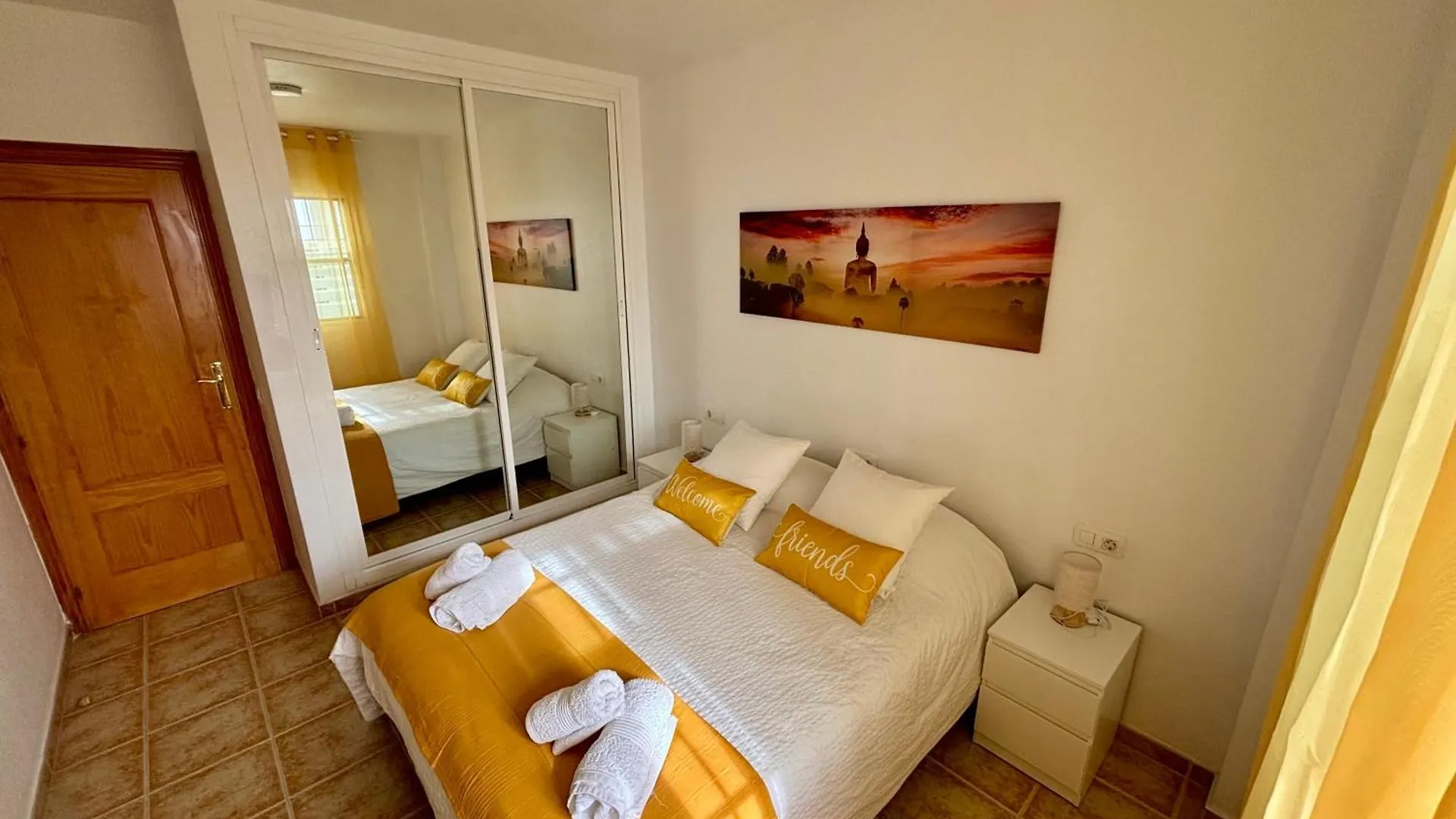 Apartamento Luz De Buda El Faro Apartment
